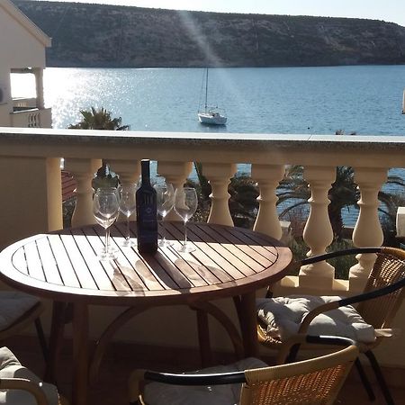 Apartments Next To Sea Maris Novalja Chambre photo